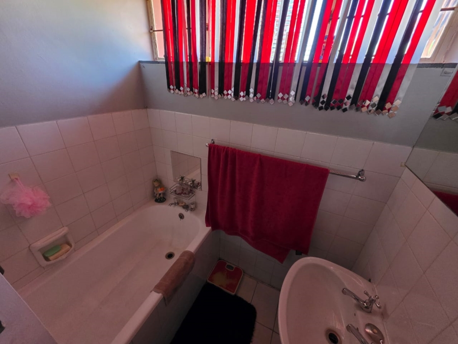 4 Bedroom Property for Sale in Sasolburg Ext 5 Free State